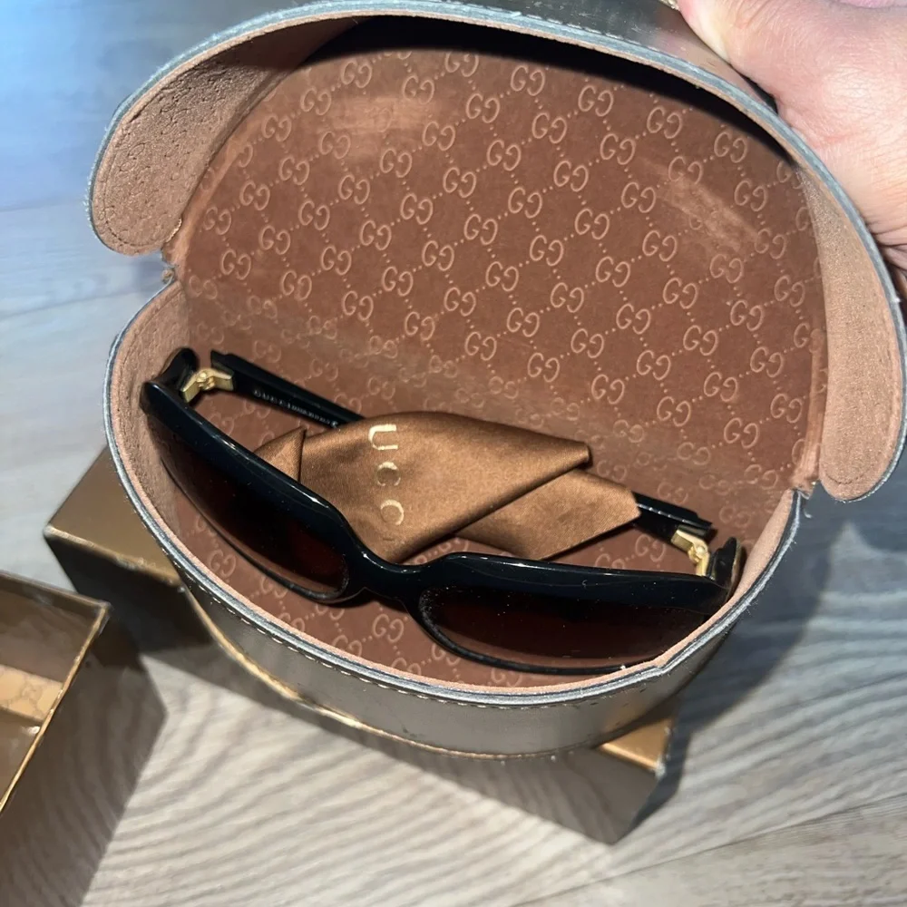 Vintage gucci sunglasses - Picture 6 of 10